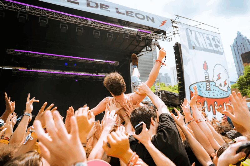 Shaky Knees